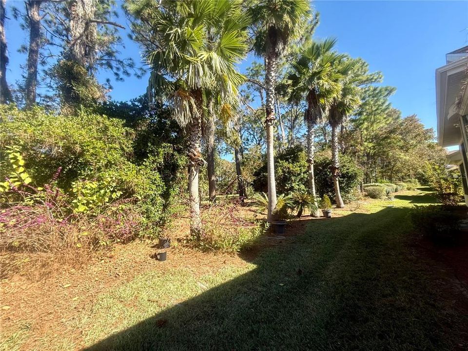 For Sale: $298,000 (2 beds, 2 baths, 2017 Square Feet)