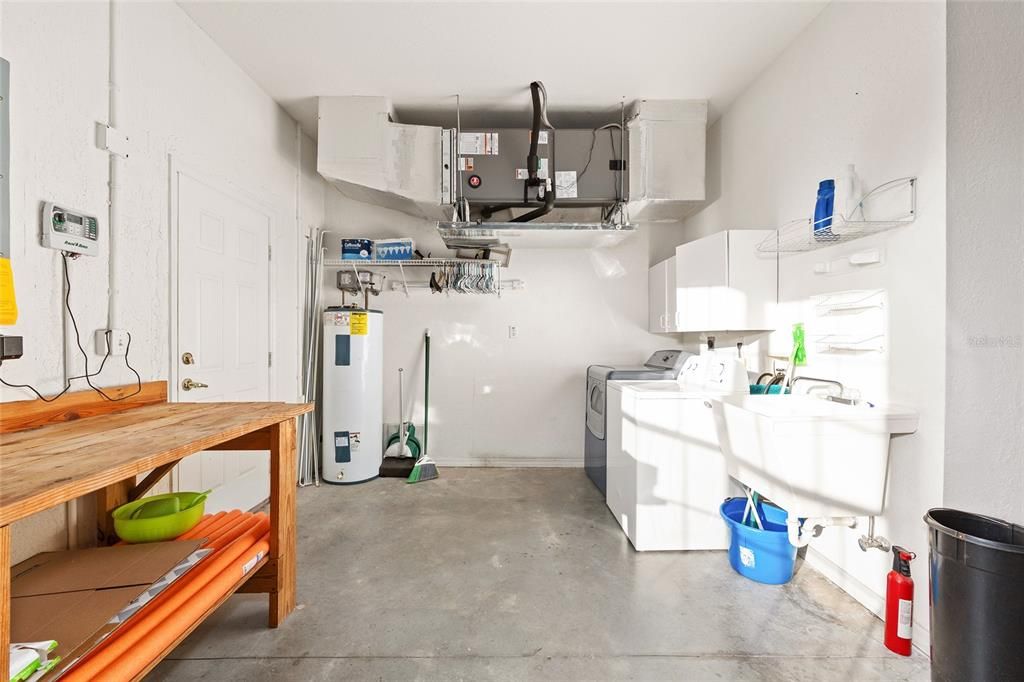 For Sale: $298,000 (2 beds, 2 baths, 2017 Square Feet)