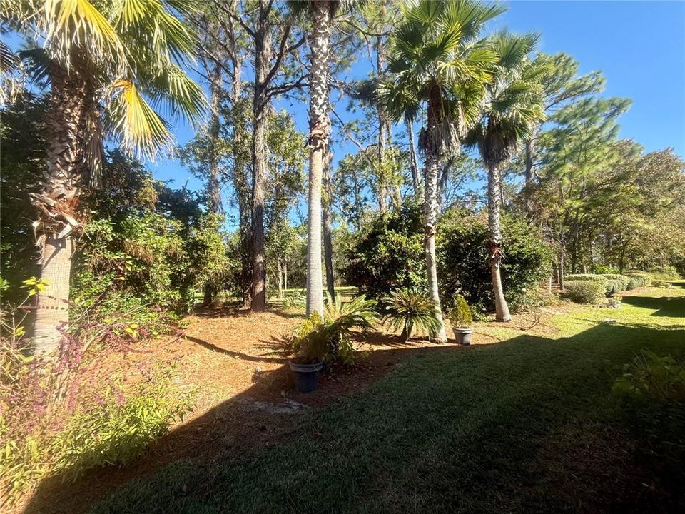 For Sale: $298,000 (2 beds, 2 baths, 2017 Square Feet)