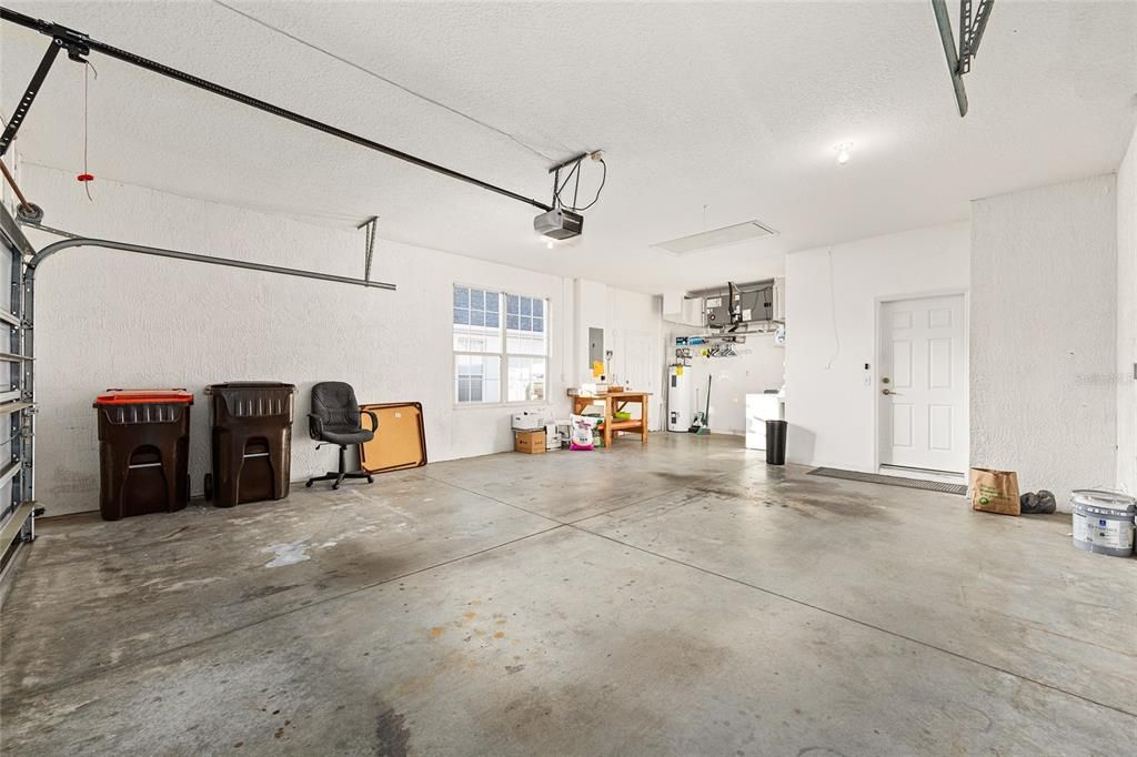 For Sale: $298,000 (2 beds, 2 baths, 2017 Square Feet)