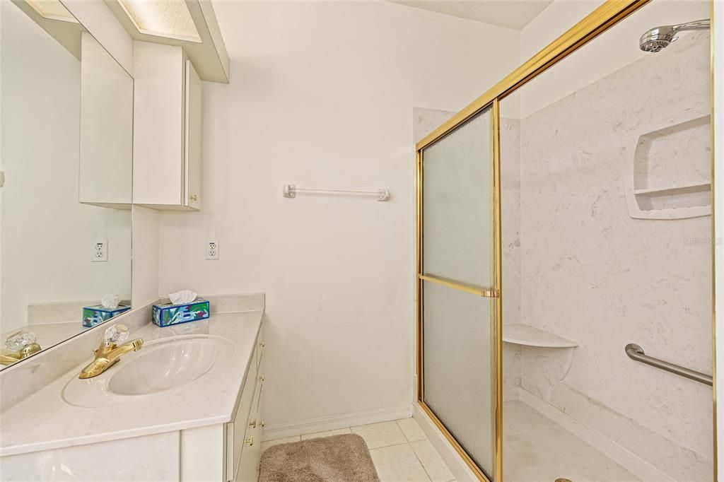 For Sale: $298,000 (2 beds, 2 baths, 2017 Square Feet)