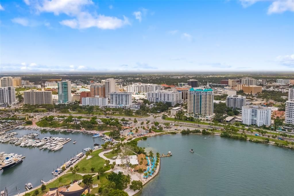 For Sale: $1,595,000 (2 beds, 2 baths, 1697 Square Feet)