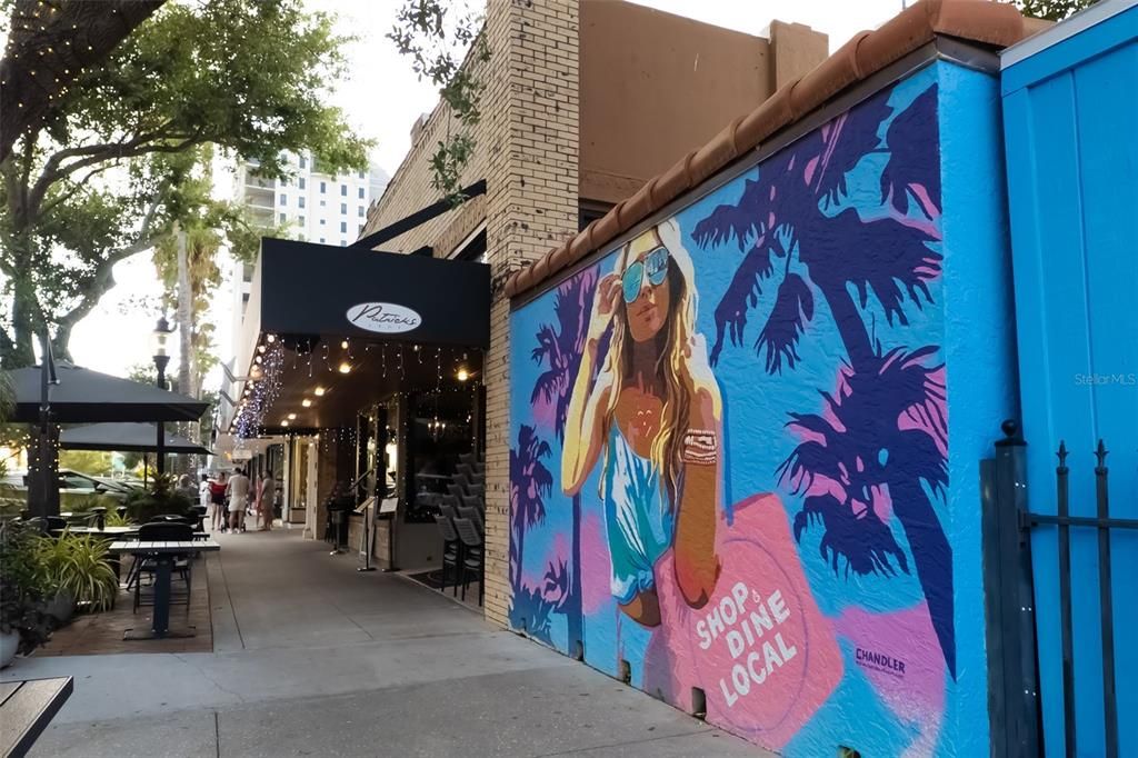 For Sale: $1,595,000 (2 beds, 2 baths, 1697 Square Feet)