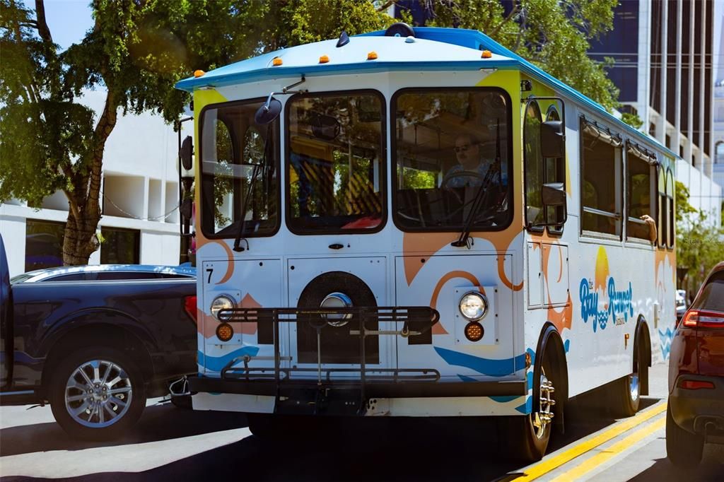 For Sale: $1,595,000 (2 beds, 2 baths, 1697 Square Feet)