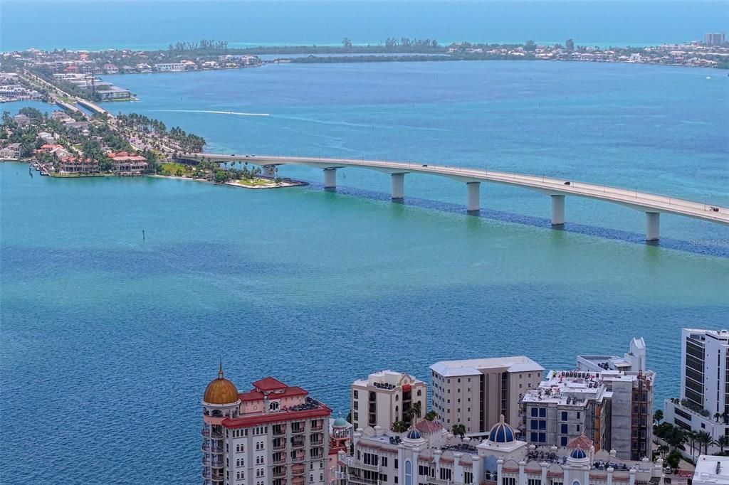 For Sale: $1,595,000 (2 beds, 2 baths, 1697 Square Feet)