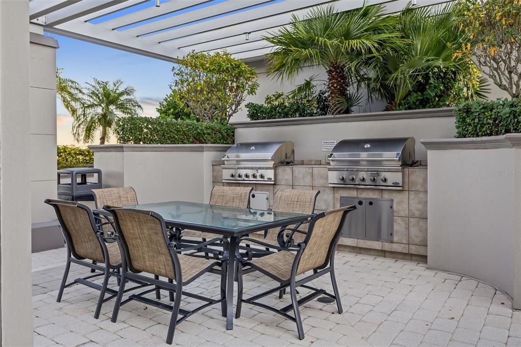 For Sale: $1,595,000 (2 beds, 2 baths, 1697 Square Feet)