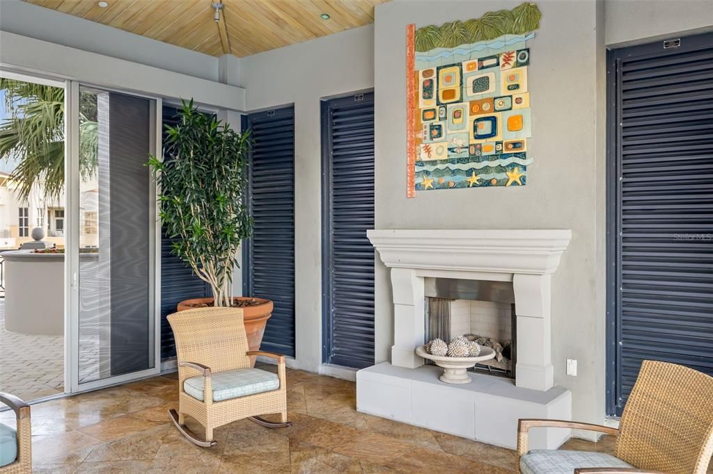 For Sale: $1,595,000 (2 beds, 2 baths, 1697 Square Feet)