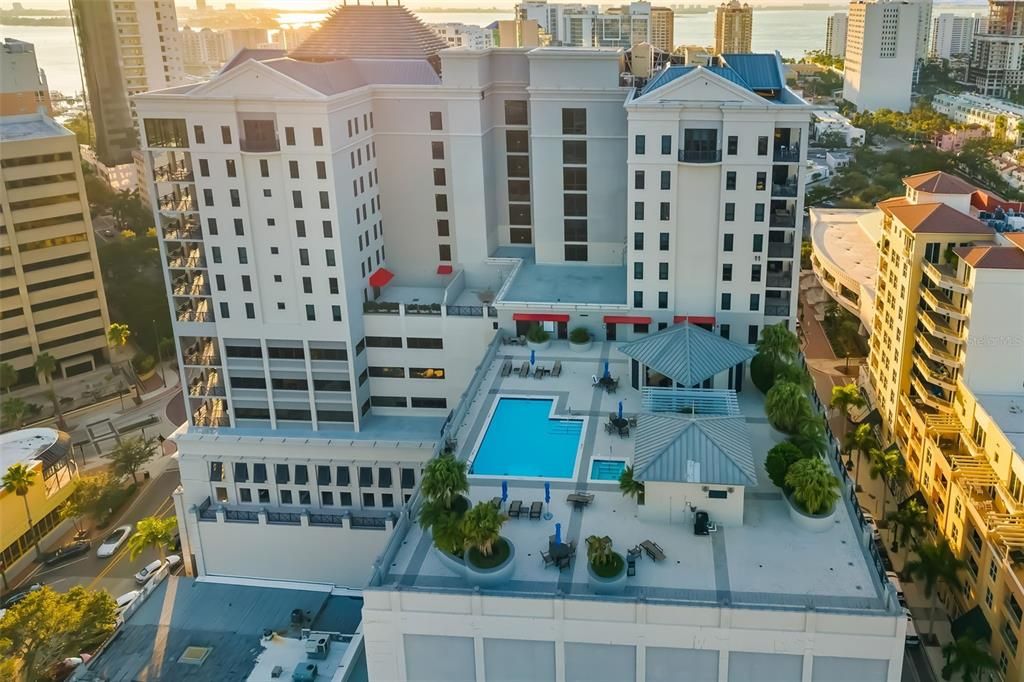 For Sale: $1,595,000 (2 beds, 2 baths, 1697 Square Feet)