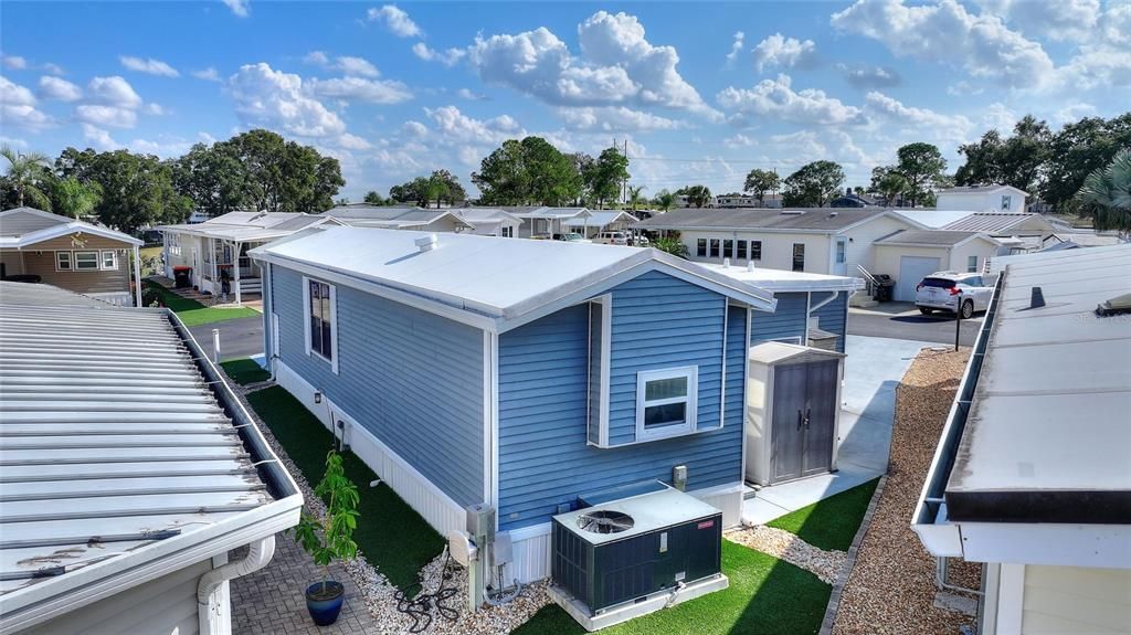 На продажу: $175,000 (2 спален, 2 ванн, 984 Квадратных фут)