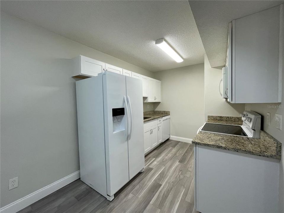 В аренду: $1,550 (2 спален, 2 ванн, 833 Квадратных фут)