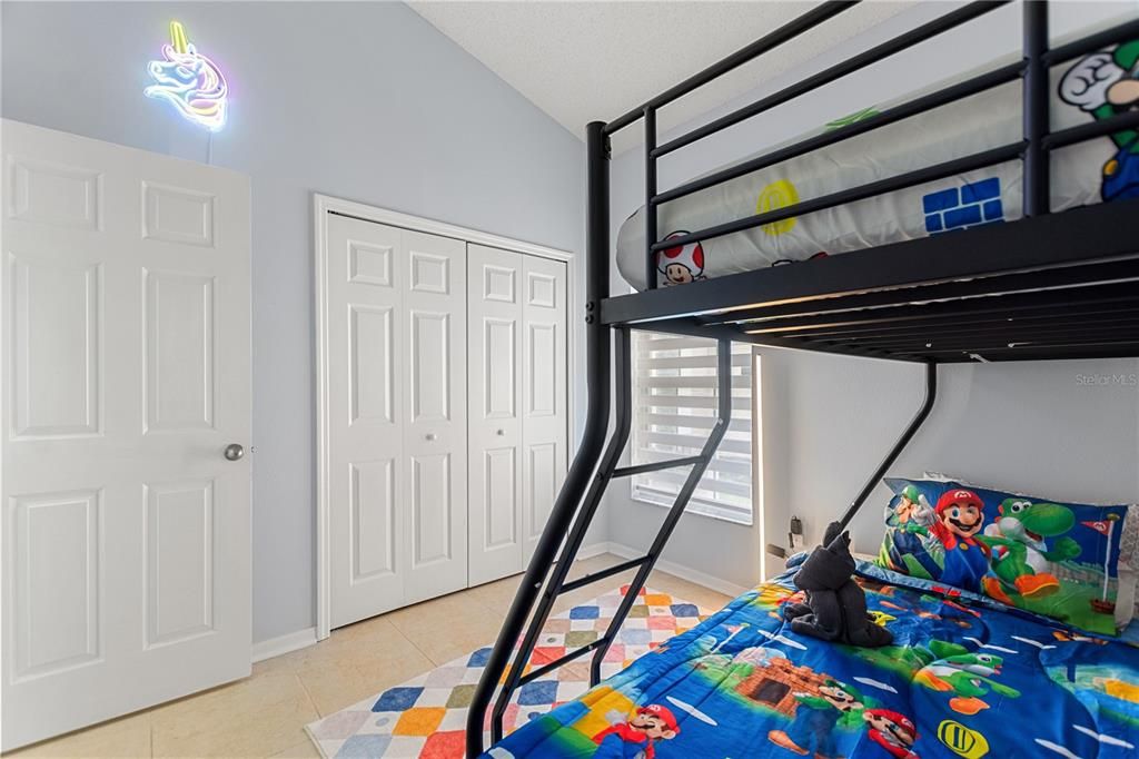 For Rent: $2,300 (3 beds, 2 baths, 1130 Square Feet)