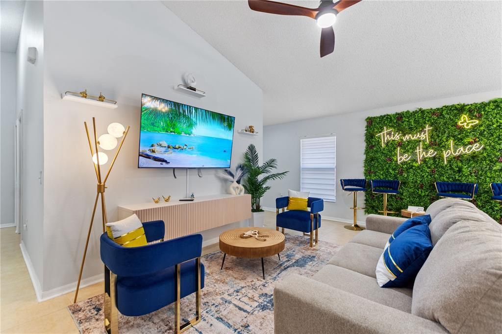 For Rent: $2,300 (3 beds, 2 baths, 1130 Square Feet)