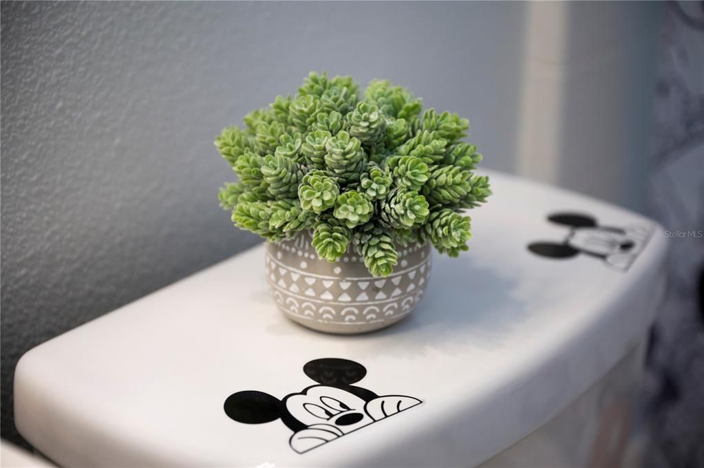 For Rent: $2,300 (3 beds, 2 baths, 1130 Square Feet)