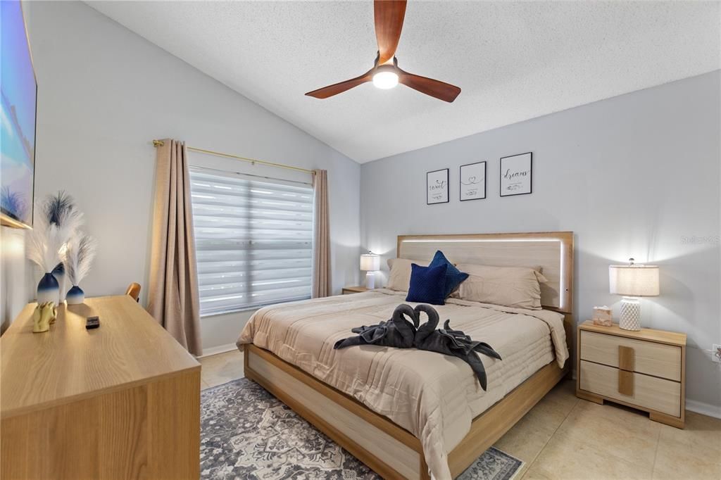 For Rent: $2,300 (3 beds, 2 baths, 1130 Square Feet)