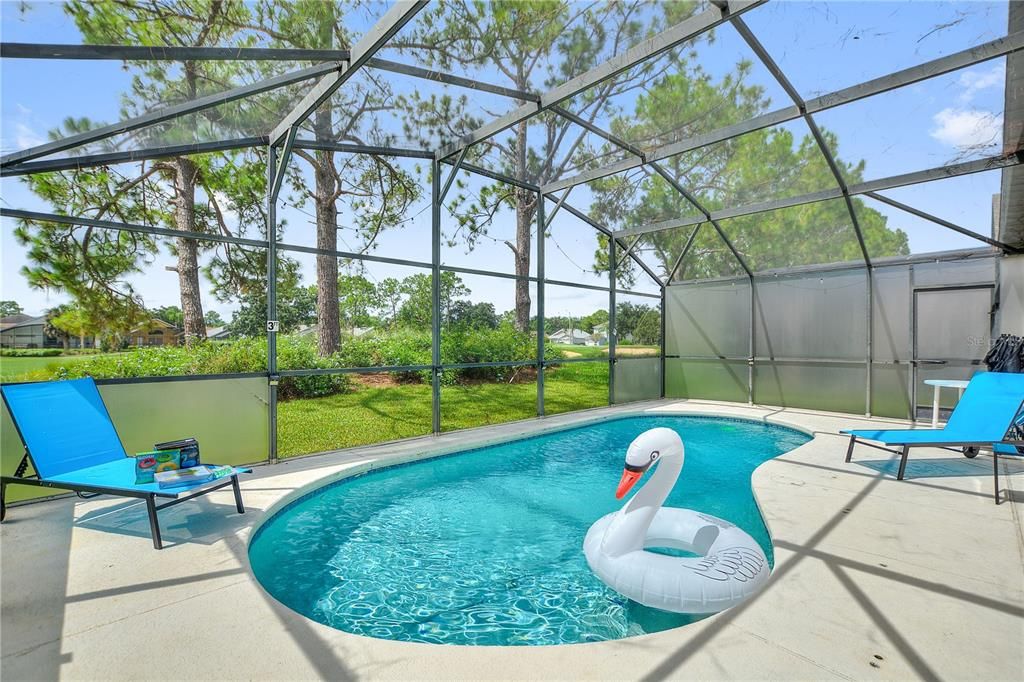 For Rent: $2,300 (3 beds, 2 baths, 1130 Square Feet)