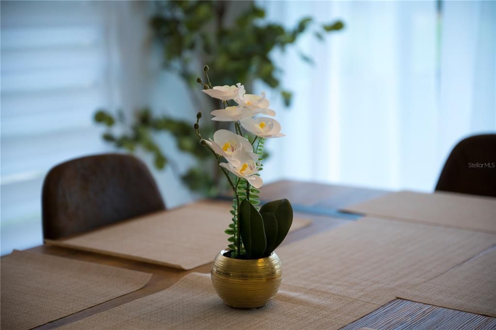 For Rent: $2,300 (3 beds, 2 baths, 1130 Square Feet)