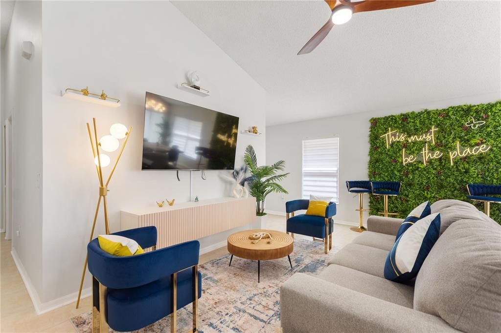 For Rent: $2,300 (3 beds, 2 baths, 1130 Square Feet)