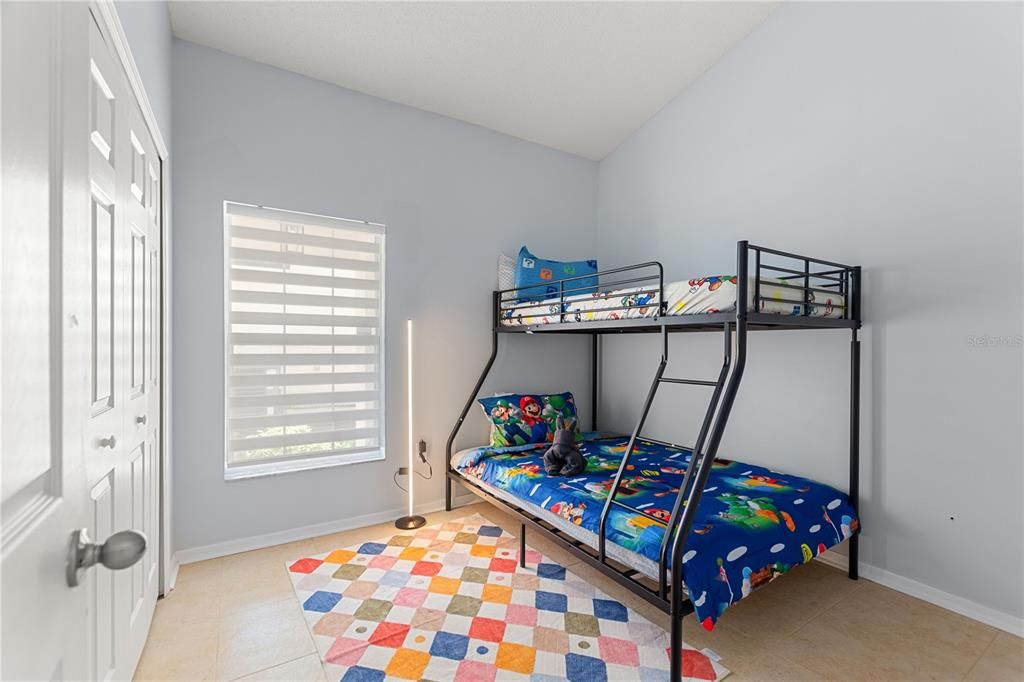 For Rent: $2,300 (3 beds, 2 baths, 1130 Square Feet)