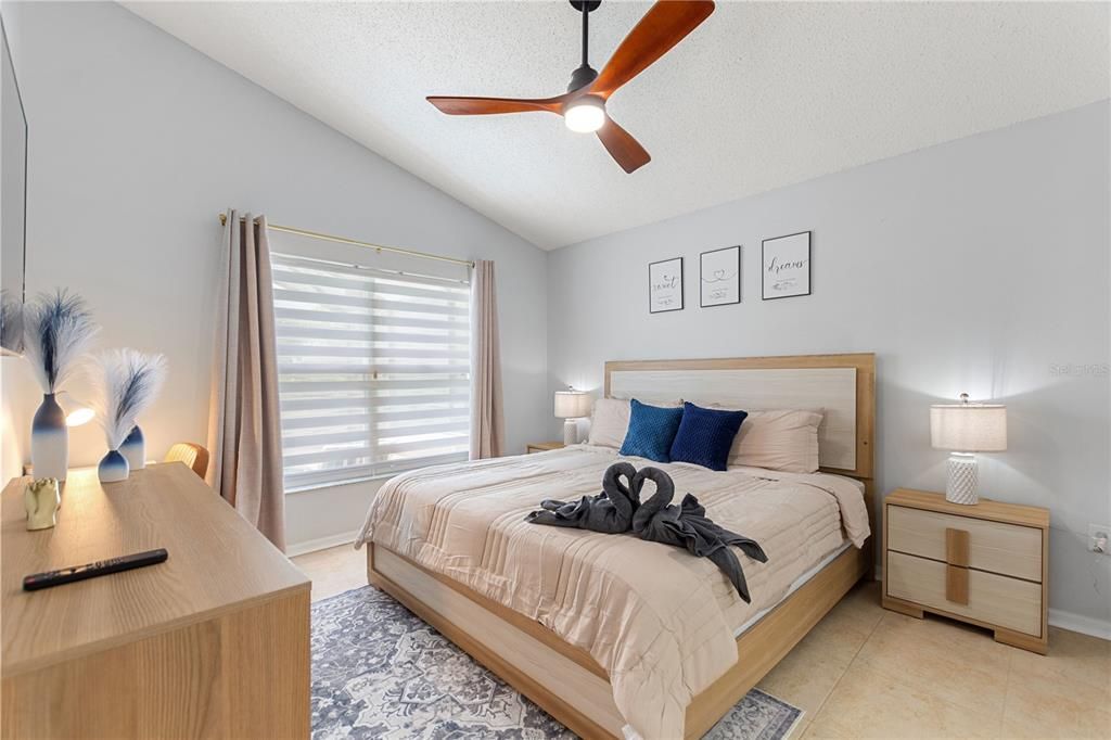 For Rent: $2,300 (3 beds, 2 baths, 1130 Square Feet)