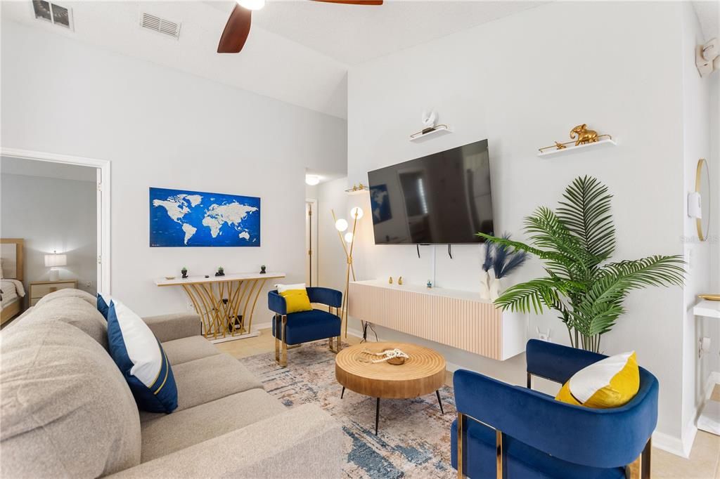 For Rent: $2,300 (3 beds, 2 baths, 1130 Square Feet)