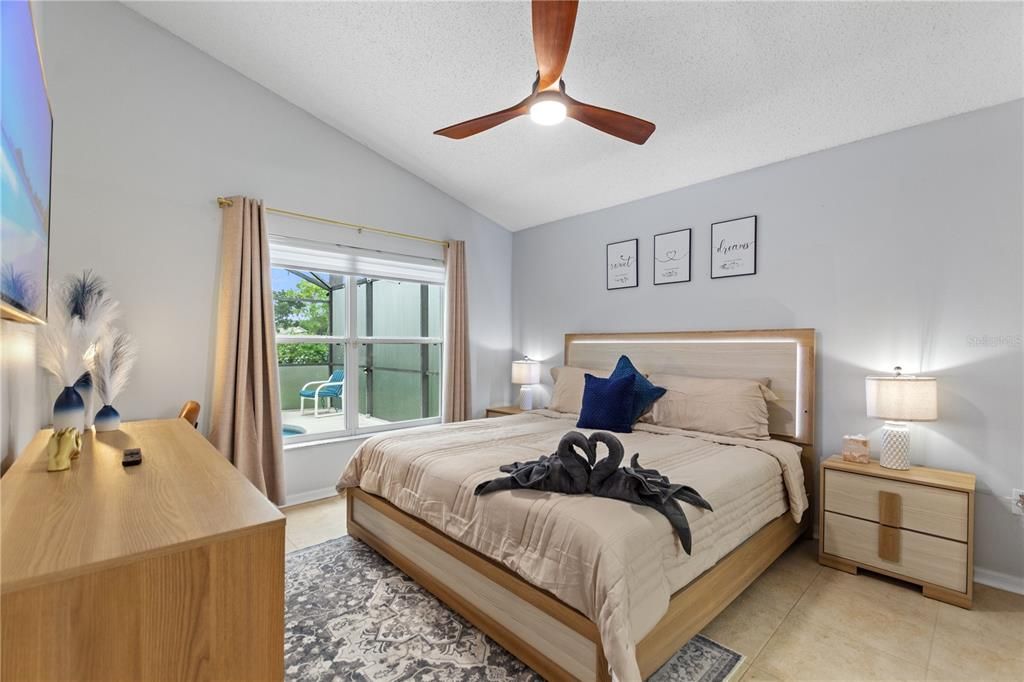 For Rent: $2,300 (3 beds, 2 baths, 1130 Square Feet)