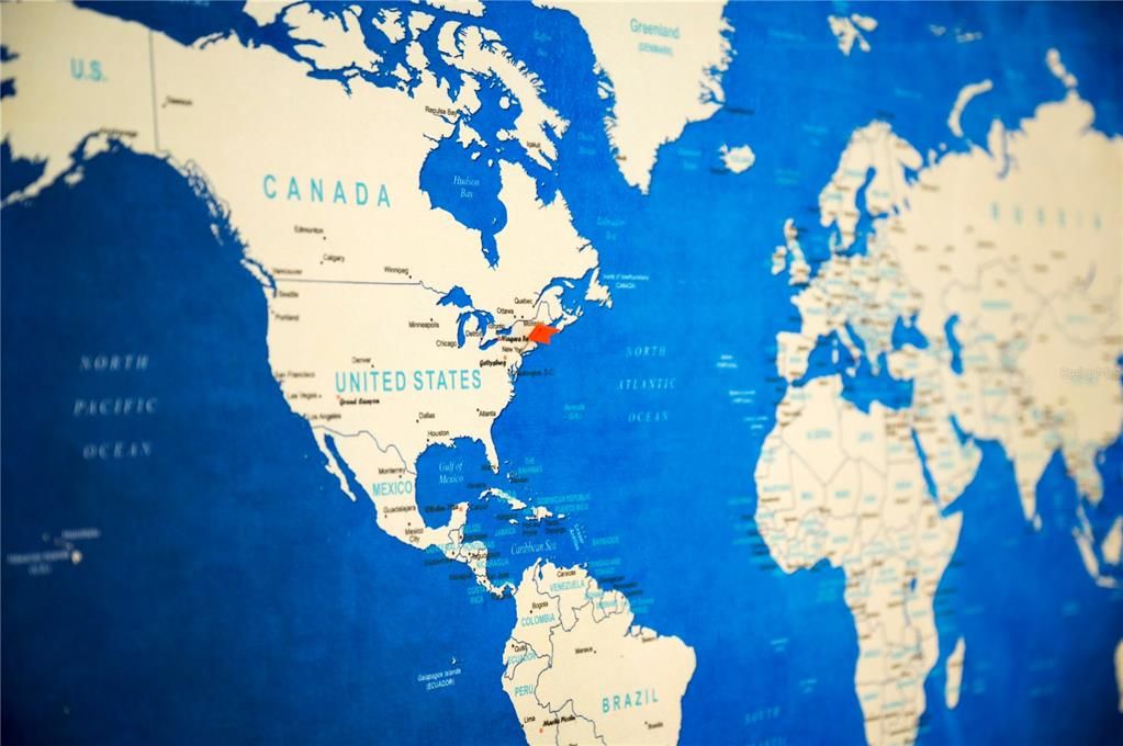 For Rent: $2,300 (3 beds, 2 baths, 1130 Square Feet)