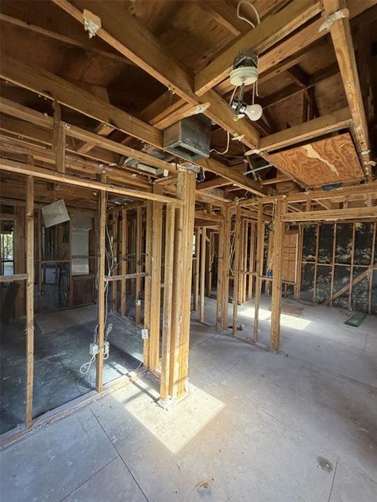 For Sale: $785,000 (3 beds, 2 baths, 1120 Square Feet)