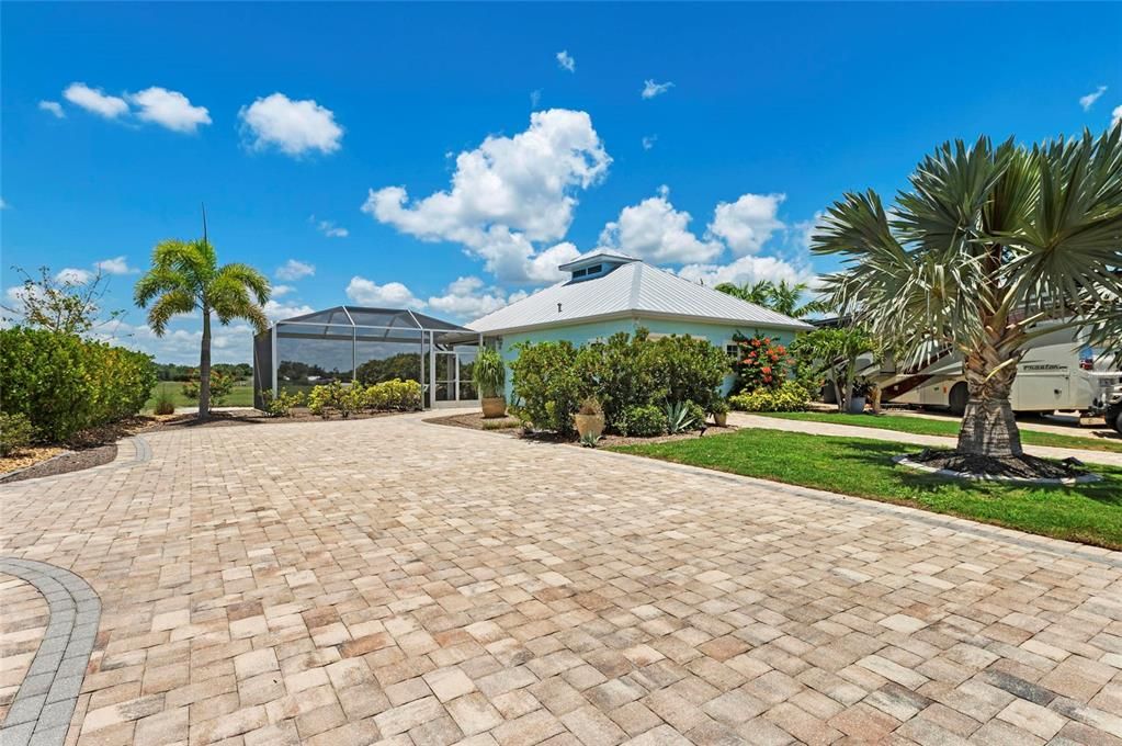 待售: $480,000 (1 贝兹, 1 浴室, 450 平方英尺)