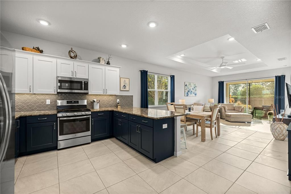 待售: $274,900 (2 贝兹, 2 浴室, 1465 平方英尺)