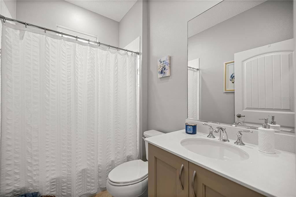 待售: $274,900 (2 贝兹, 2 浴室, 1465 平方英尺)