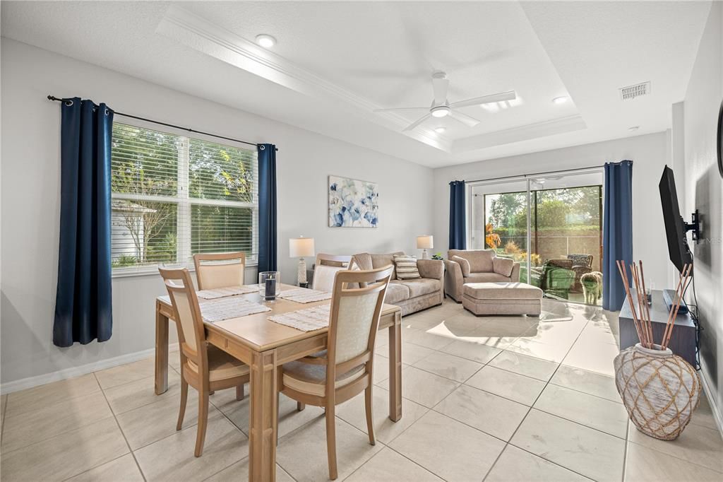 待售: $274,900 (2 贝兹, 2 浴室, 1465 平方英尺)