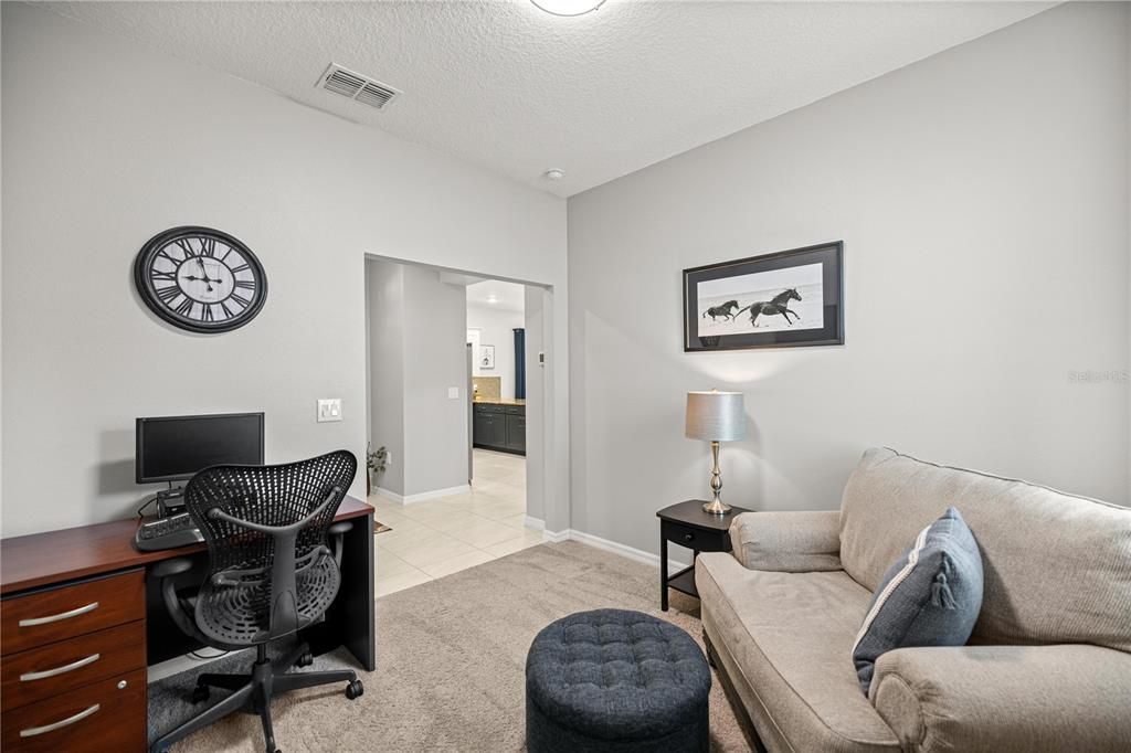 待售: $274,900 (2 贝兹, 2 浴室, 1465 平方英尺)