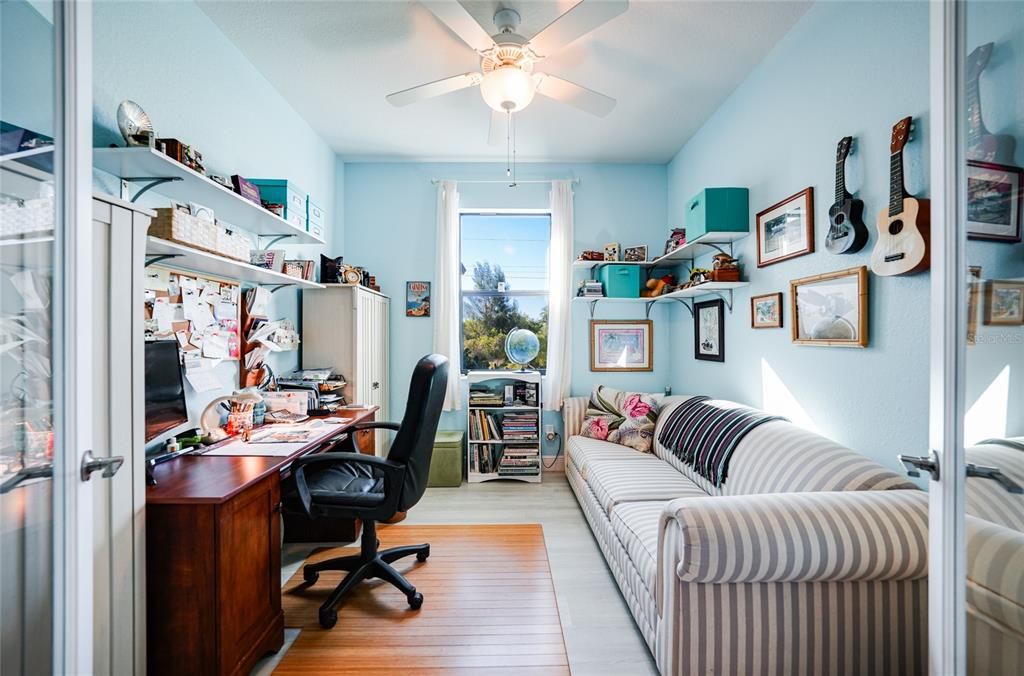 For Sale: $750,000 (3 beds, 2 baths, 1724 Square Feet)