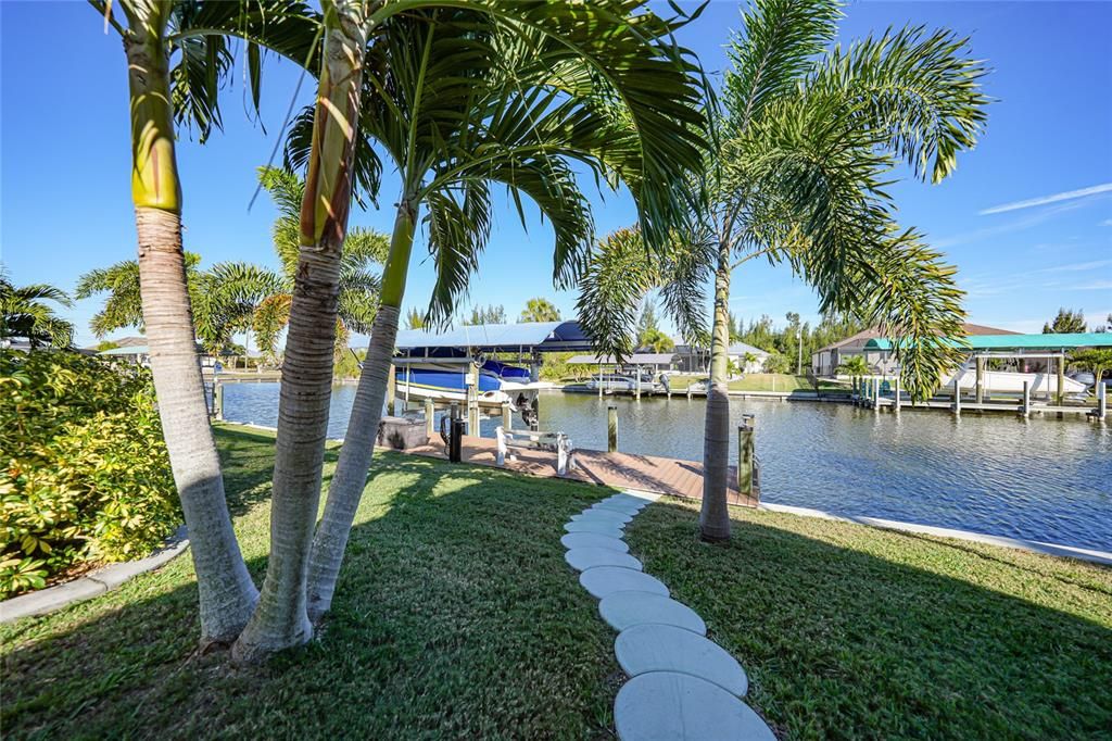 For Sale: $750,000 (3 beds, 2 baths, 1724 Square Feet)