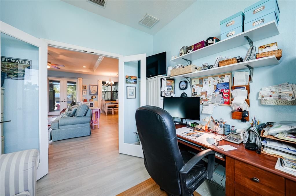 For Sale: $750,000 (3 beds, 2 baths, 1724 Square Feet)