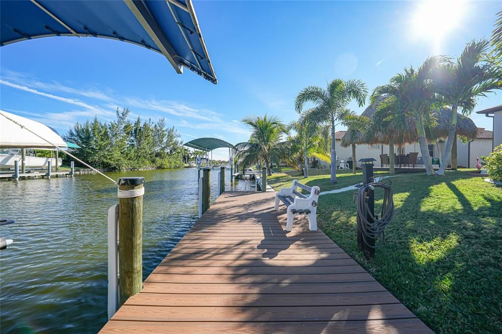 For Sale: $750,000 (3 beds, 2 baths, 1724 Square Feet)