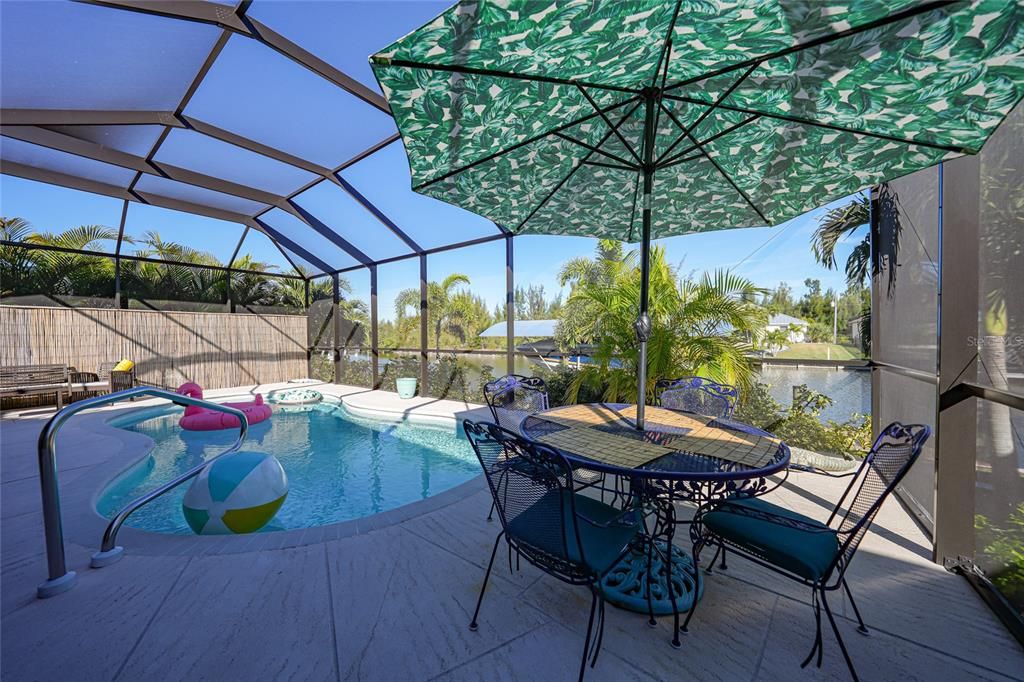 For Sale: $750,000 (3 beds, 2 baths, 1724 Square Feet)