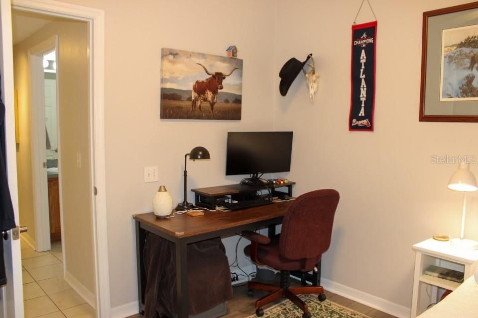 For Rent: $1,800 (2 beds, 2 baths, 1000 Square Feet)