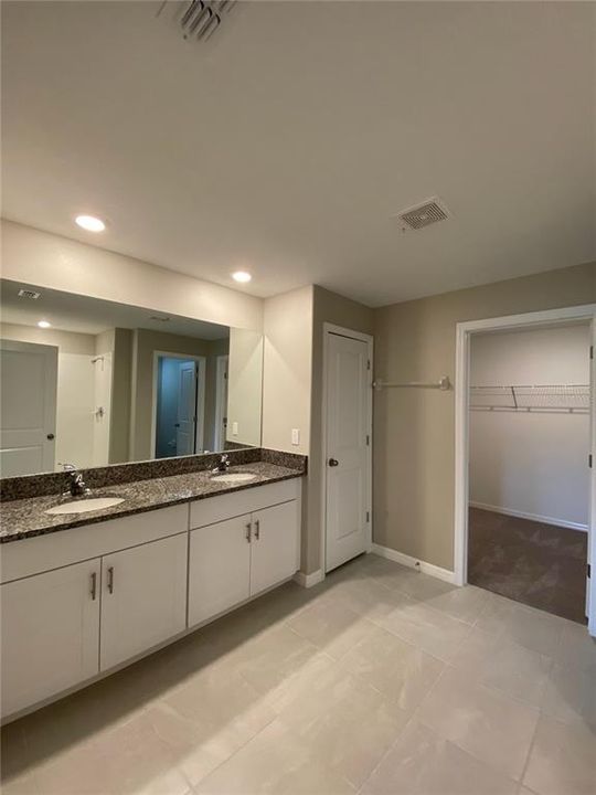 En Renta: $1,795 (4 camas, 2 baños, 1930 Pies cuadrados)