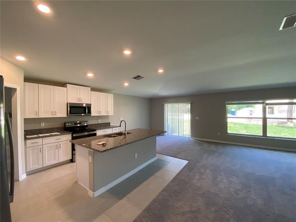 En Renta: $1,795 (4 camas, 2 baños, 1930 Pies cuadrados)