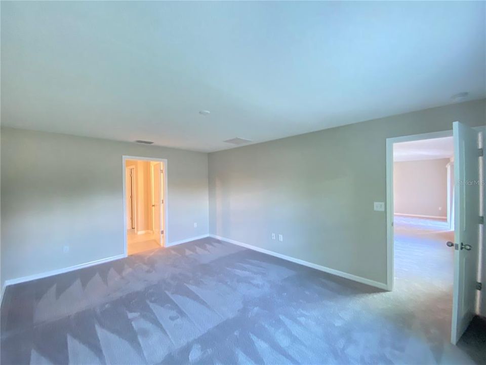 En Renta: $1,795 (4 camas, 2 baños, 1930 Pies cuadrados)