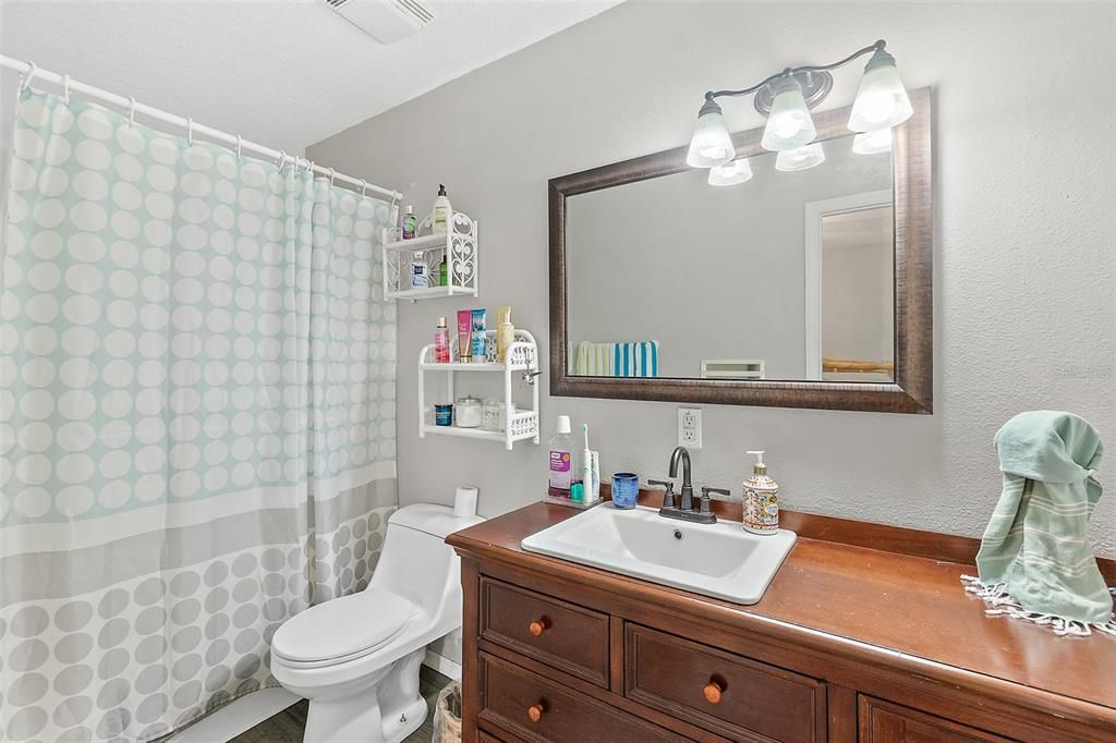 待售: $297,000 (3 贝兹, 2 浴室, 1200 平方英尺)