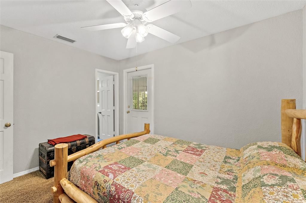 待售: $297,000 (3 贝兹, 2 浴室, 1200 平方英尺)