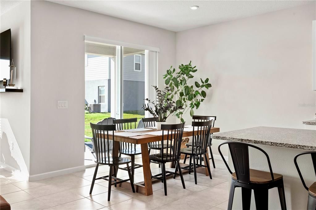 For Sale: $425,000 (4 beds, 2 baths, 2017 Square Feet)