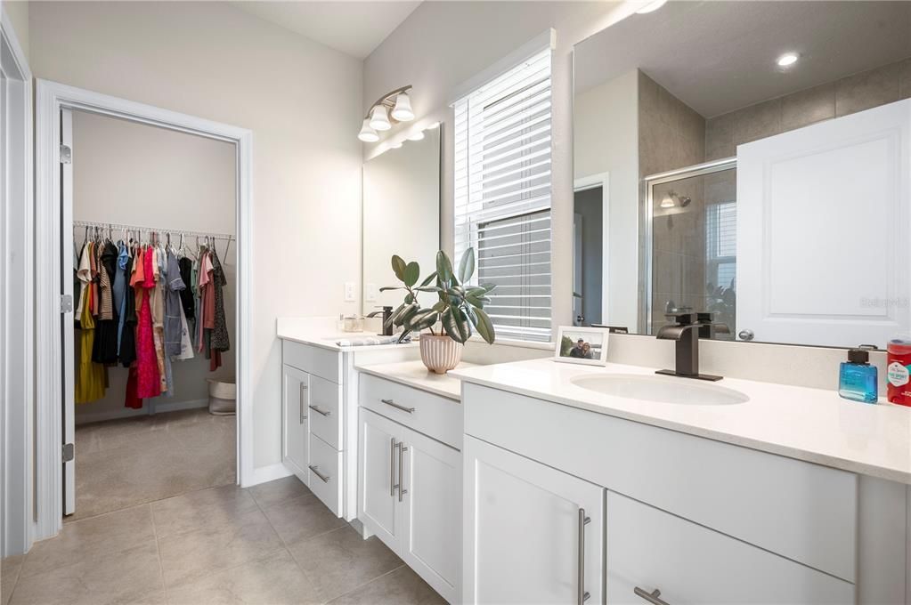 For Sale: $425,000 (4 beds, 2 baths, 2017 Square Feet)