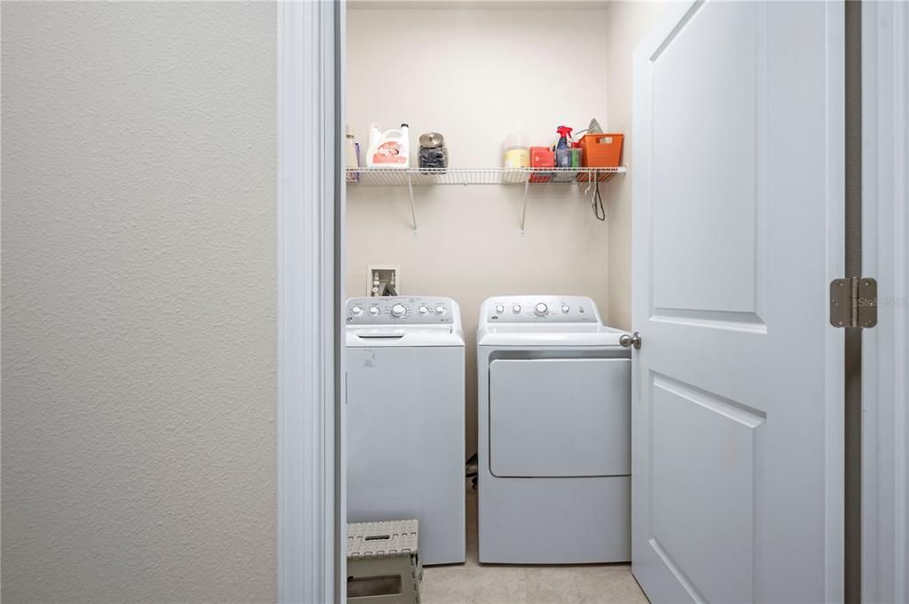 For Sale: $425,000 (4 beds, 2 baths, 2017 Square Feet)