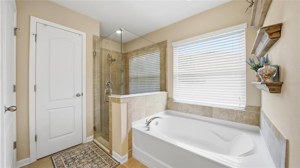 待售: $399,990 (3 贝兹, 3 浴室, 2057 平方英尺)