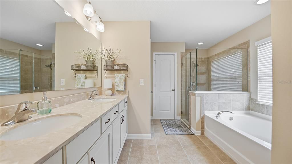 待售: $399,990 (3 贝兹, 3 浴室, 2057 平方英尺)