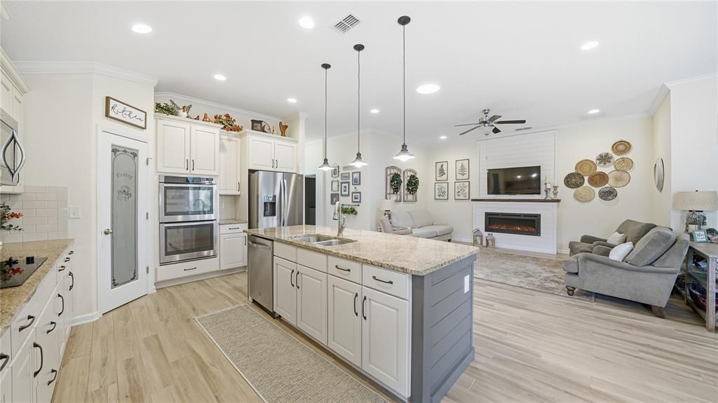 待售: $399,990 (3 贝兹, 3 浴室, 2057 平方英尺)