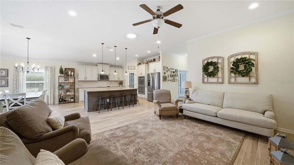 待售: $399,990 (3 贝兹, 3 浴室, 2057 平方英尺)